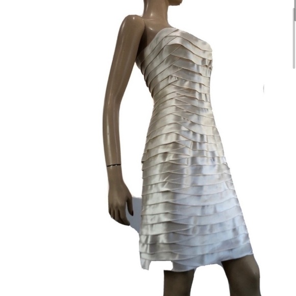 bcbg maxazria strapless dress size:4 Elegant Cream Strapless Dress - Picture 1 of 15